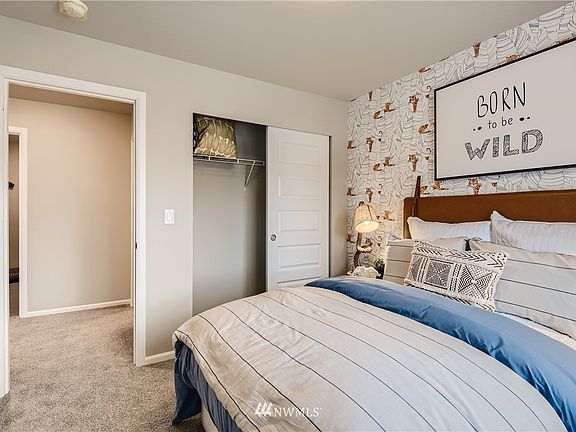 5th image of 3869 80th Avenue NE #225
