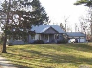 62 New Hwy, Commack, NY 11725