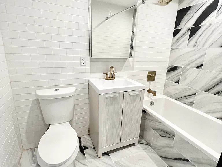 868 New York Ave #6 — Photo 7
