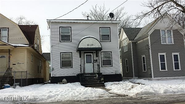 1123 Pine