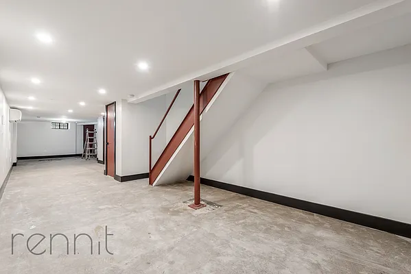 Rented by Rennit Inc. | media 11
