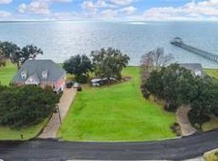 Northlake Dr, Mandeville, LA 70448