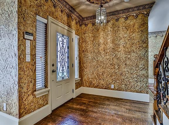 4th image of 2820 Rolling Hills Ln
