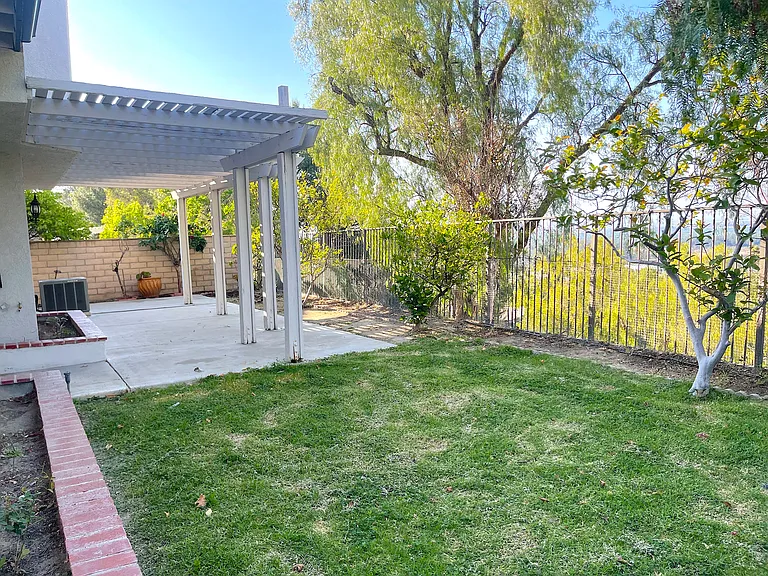 2985 Amber Dr — Photo 22