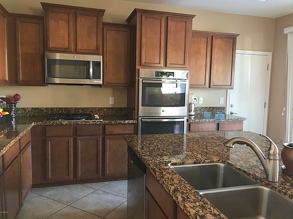 Spacious Kitchen
