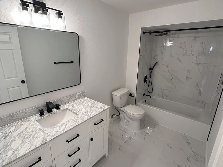 2558 Estancia Blvd — Photo 43