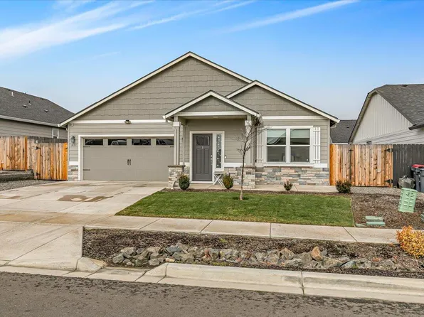 1637 Bronte Cir, Medford, OR 97504