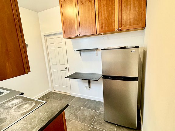 5th image of 25 Duboce Ave APT 9