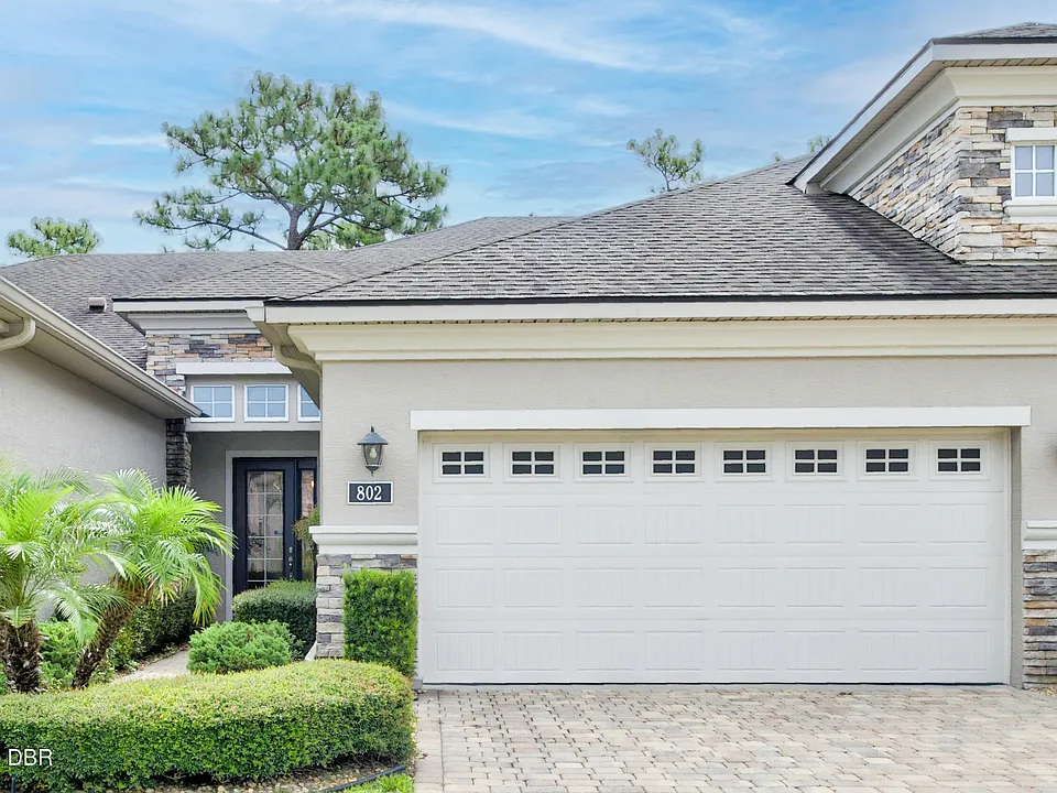 802 Aldenham Ln