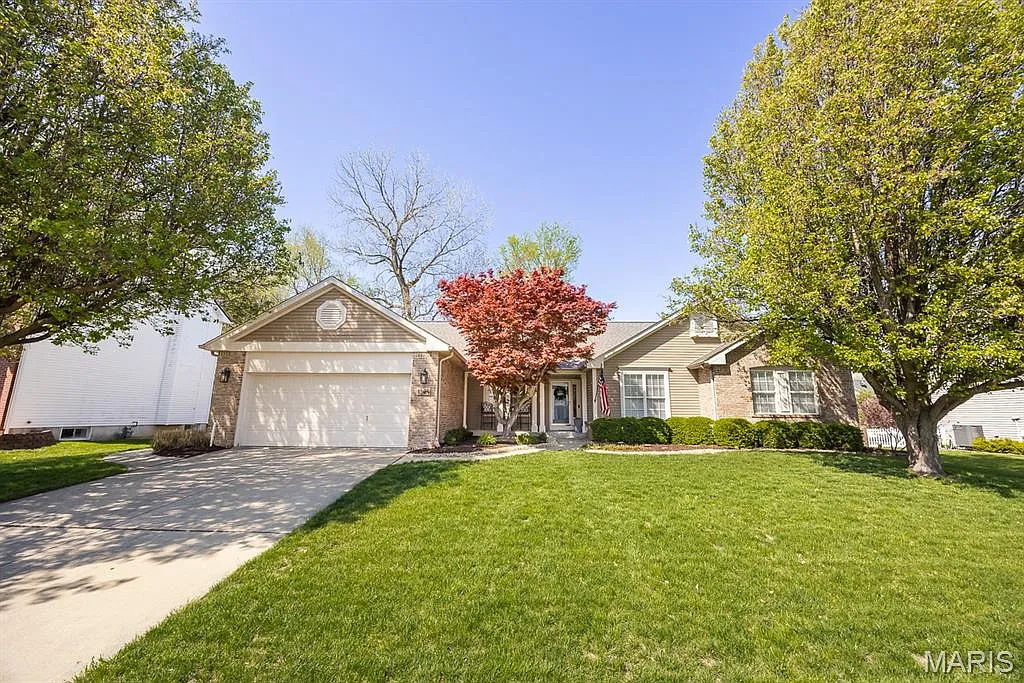 1245 Conrad Ln photo 1