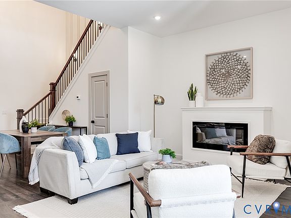 2nd image of 2124 Lamb Ave