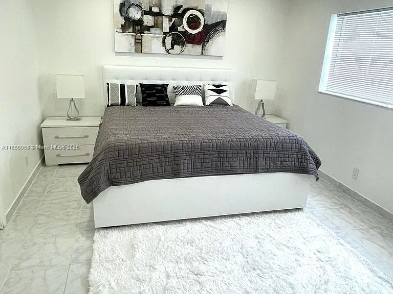 5051 W Oakland Park Blvd #204 — Photo 17