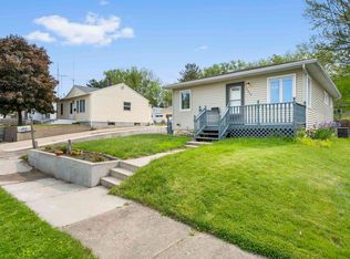 2327 Randolph St, Waterloo, IA 50702