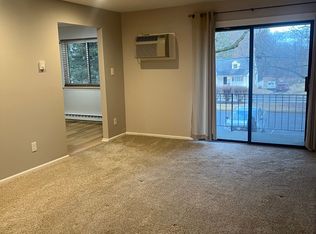 612 N Shady Retreat Rd APT 12, Doylestown, PA 18901