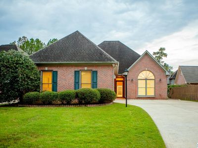 1047 Riverchase Cv, Hoover, AL, 35244