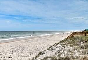 5th image of 737 Dune Ridge Court