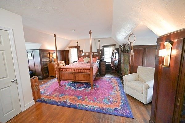 1st image of 54R Nahant St #1
