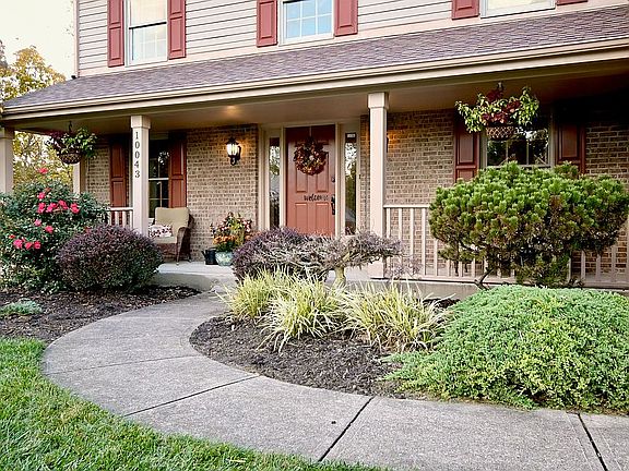 3rd image of 10043 Deepwood Ct