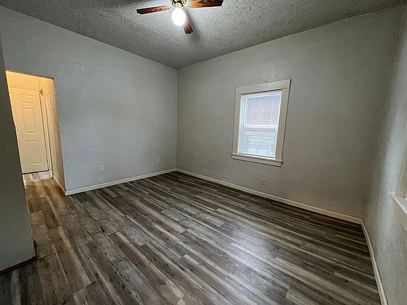 3rd image of 435 S Grant Ave APT 1
