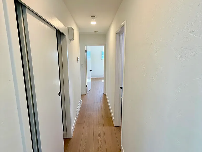8851 Geraldine Ave — Photo 21