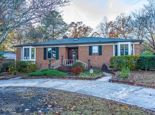 1075 Burning Tree Rd, Pinehurst, NC 28374