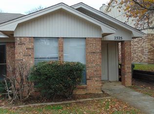 2325 Miguel Ln, Arlington, TX 76016