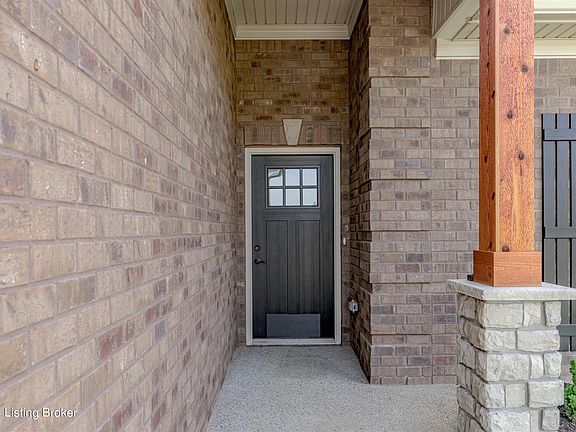 2nd image of 90 Cherokee Dr