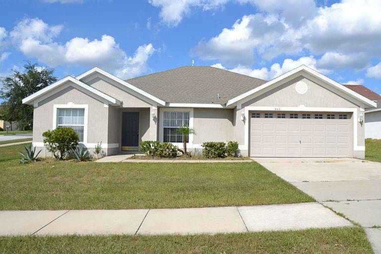1st image of 902 Cork Oak Ln