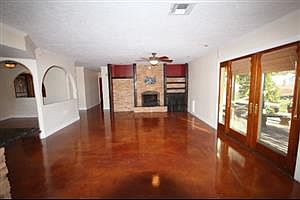 2nd image of 939 San Eduardo Ave