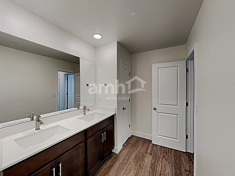 1359 E Perelle Ln — Photo 22