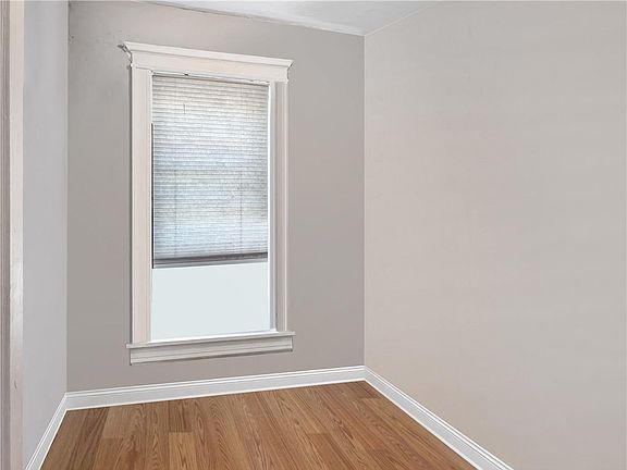 4th image of 1408 Avenue L