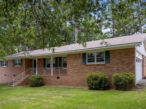 3rd image of 118 Brookhaven Dr