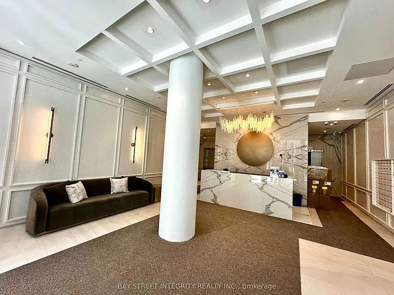 100 Queen St E #2902 — Photo 2