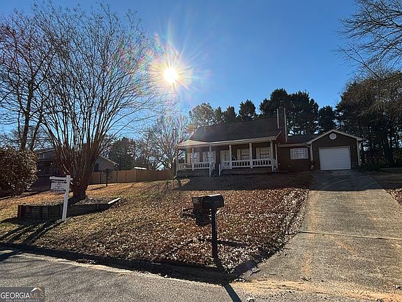 2nd image of 3709 Charlotte Dr