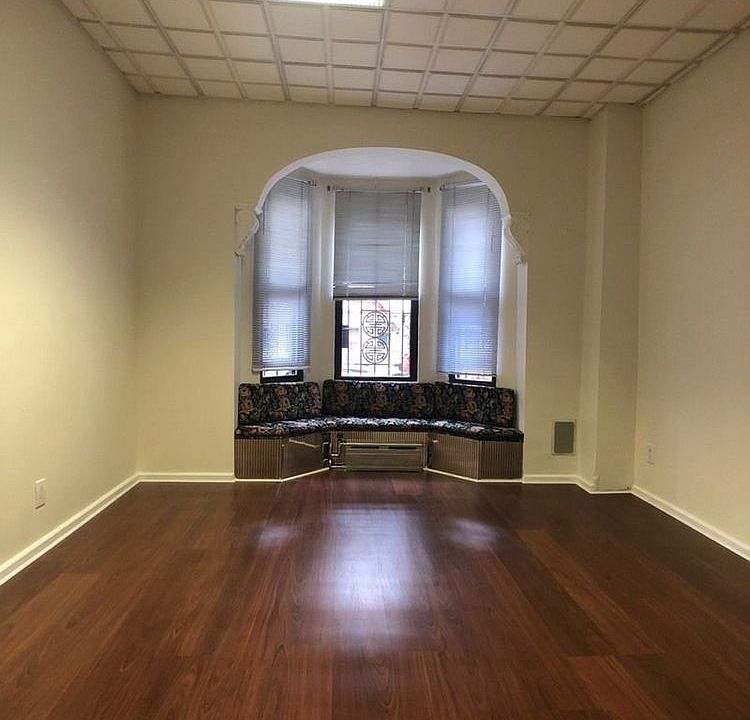 1st image of 3023 31st St #1