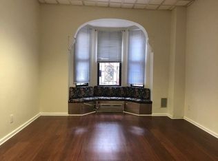 3023 31st St #1, Astoria, NY 11102