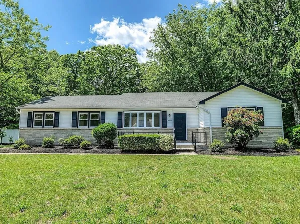 11 Carrann Ln, Egg Harbor Township, NJ 08234