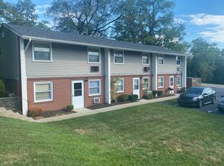 401 Moon Clinton Rd #11, Coraopolis, PA 15108