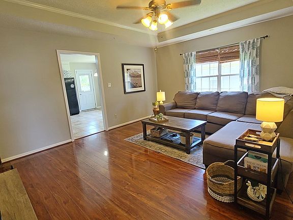 2nd image of 4116 Hamilton Cir