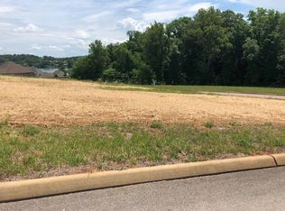 200 Grandville Ct, Vonore, TN 37885