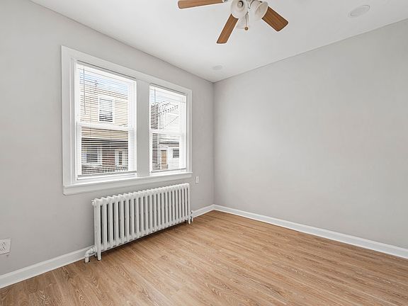 5th image of 1903 1/2 72nd Ave