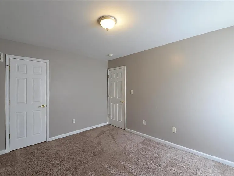 4644 Richmond Forest Dr — Photo 24