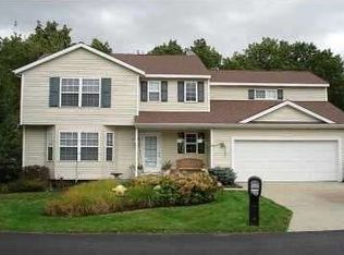 2327 Brook Hollow Pl SE, Grand Rapids, MI 49508