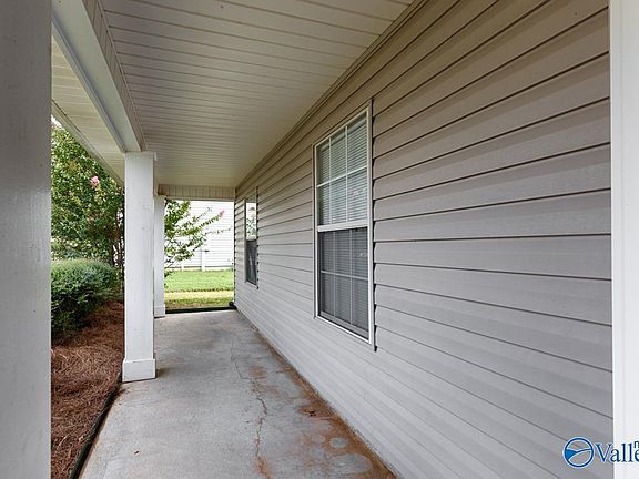2nd image of 397 River Bend Dr SW