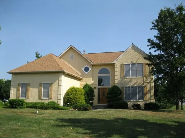 1208 Candlewick Ct, Yardley, PA 19067