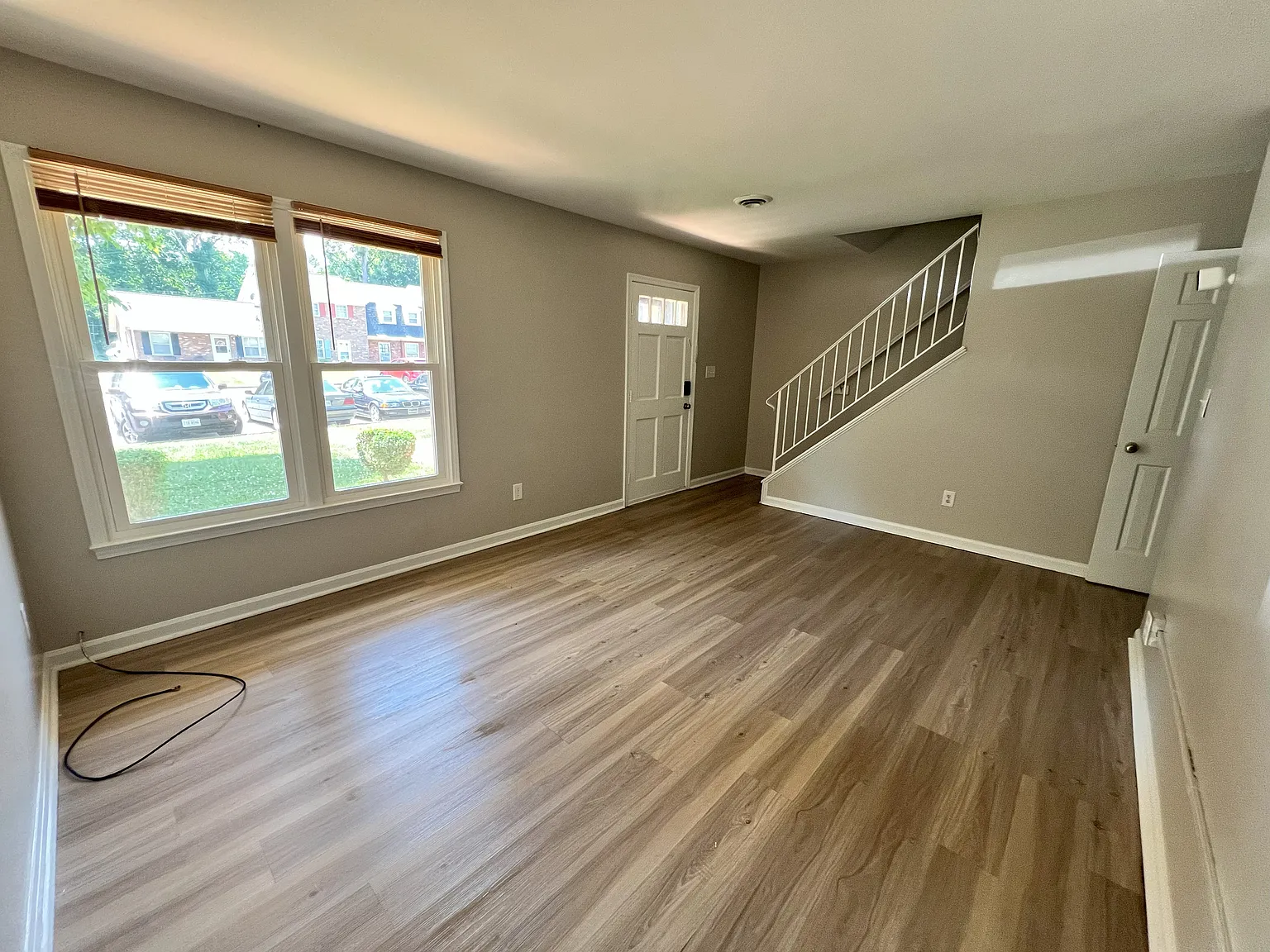 935 Blankenship Rd — Photo 4
