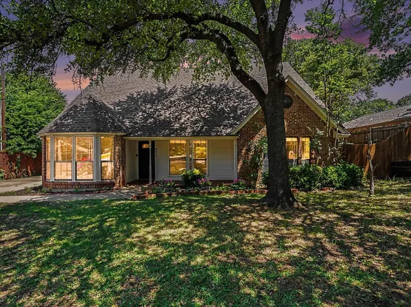4917 Rockford Ct, Arlington, TX 76017