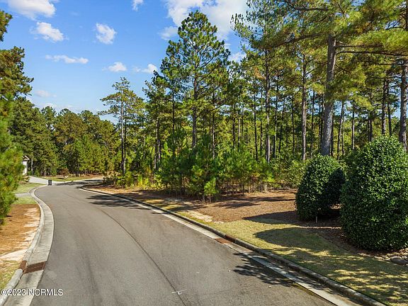 3rd image of 3 Kenwood Court