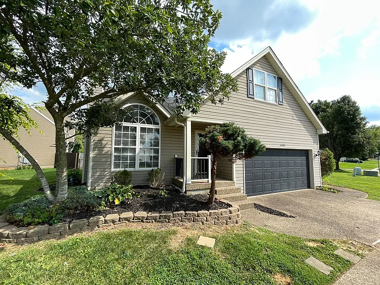 6015 Mercury Dr — Photo 32