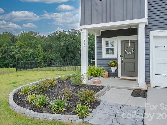 4th image of 1005 Jeffery Dean Ct